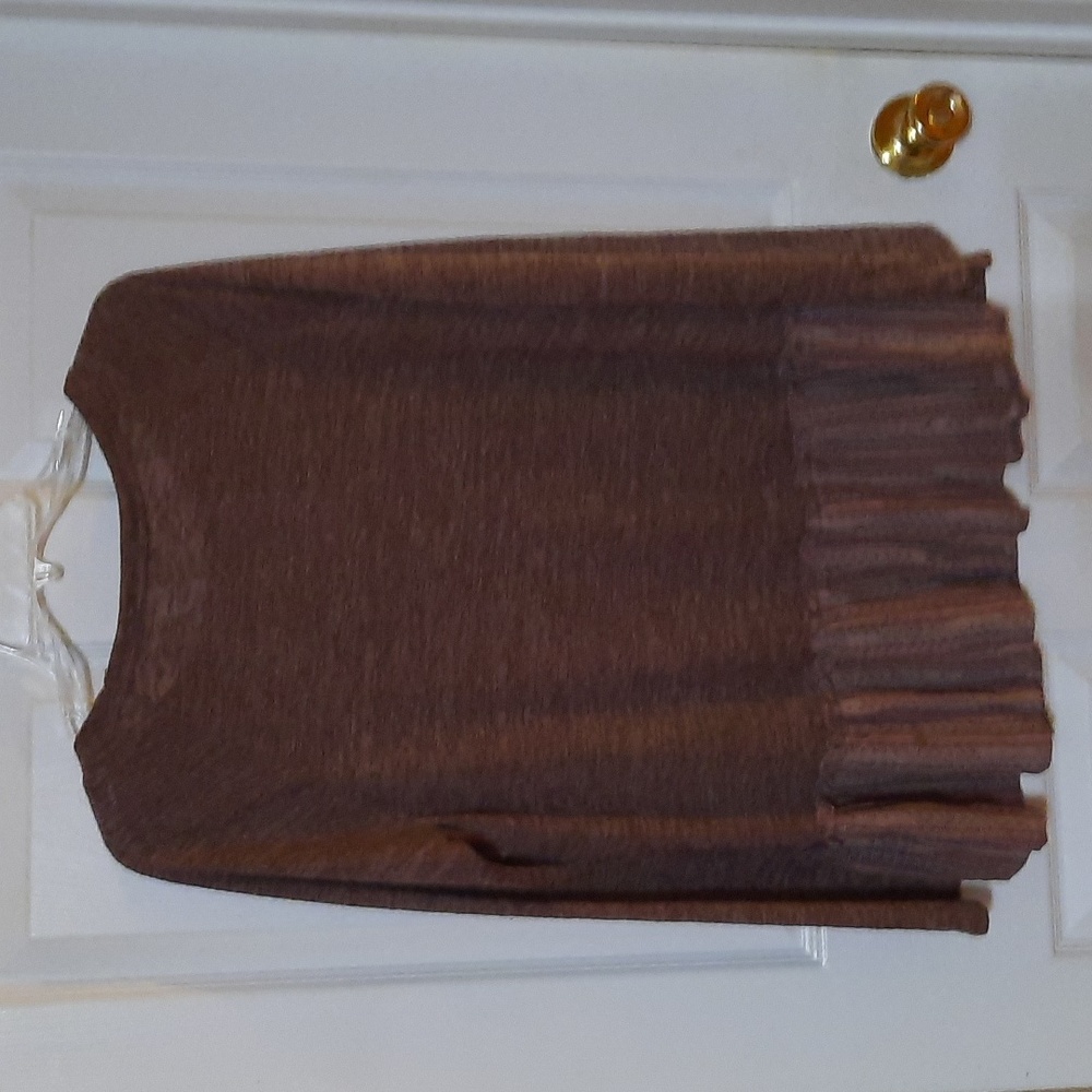 Sweater - Picture 4 of 4